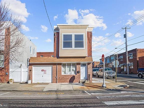 2nd image of 2541 E Westmoreland St