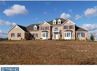 5 Sanibel Ct, Monroe, NJ 08831