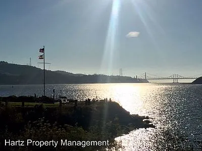 Ninth Street Park and Carquinez bridge view
