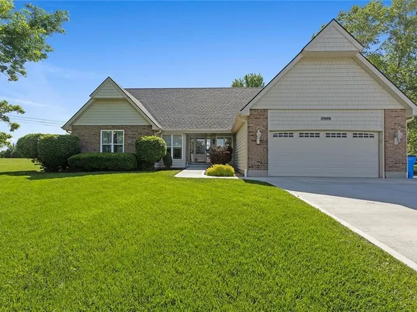 17699 157th Ter, Basehor, KS 66007