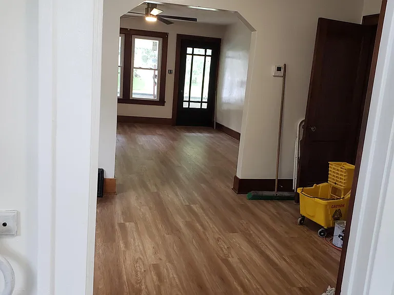 141 S Main St — Photo 13
