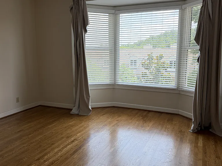 354 Ardsley Pl — Photo 14