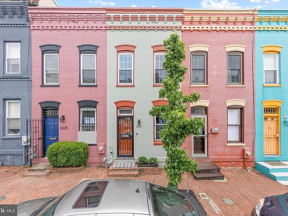 1st image of 2223 12th Pl NW