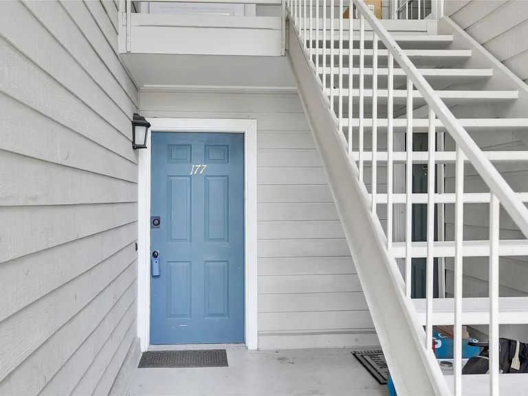5881 Preston View Blvd #177 — Photo 2