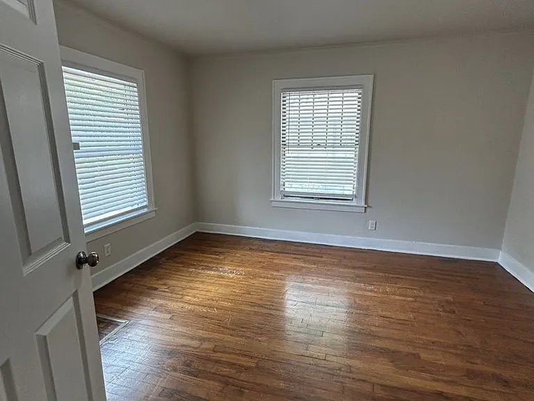 106 W Hudson St — Photo 12