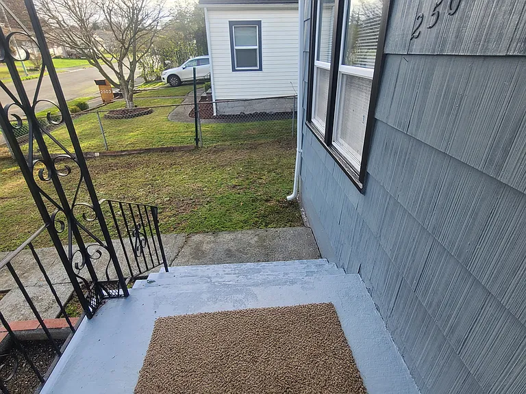 2505 Veldee Ave — Photo 17