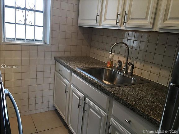 4th image of 10907 N Kendall Dr #415
