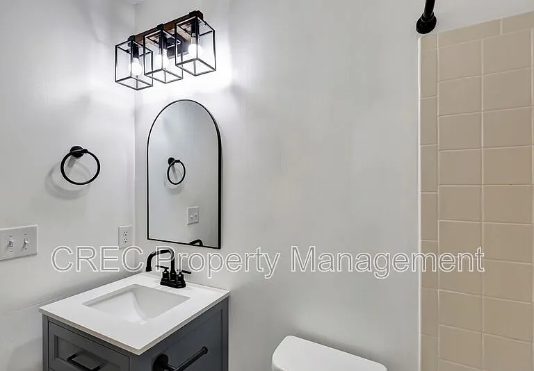207 Lynton Ct — Photo 21