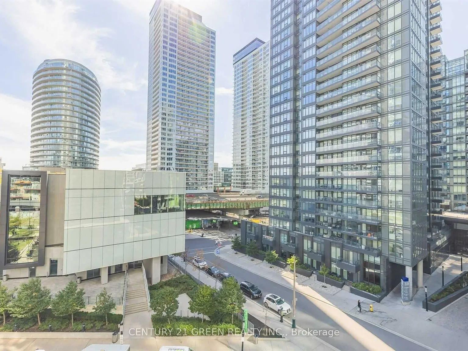 2 bed, $2,550 — Photo 2