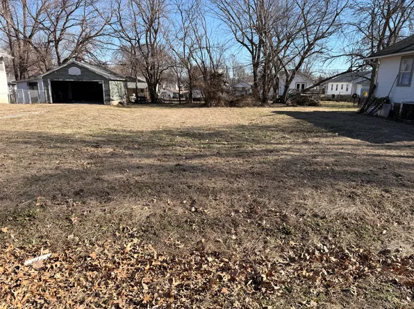 618 N Franklin Ave, Marshall, MO 65340