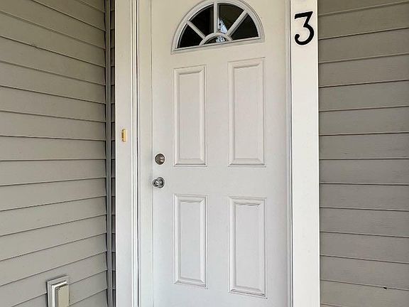 3rd image of 913 Prairie Sound Cir NW
