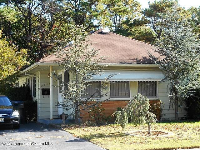 1st image of 2201 Mount Hope Ln