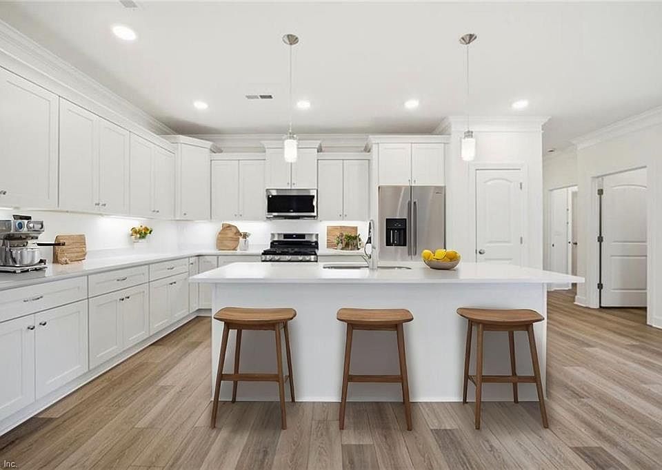 1st image of 128 Blake Rd