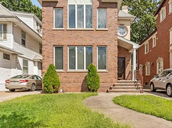 1239 E 23rd St #1, Brooklyn, NY 11210