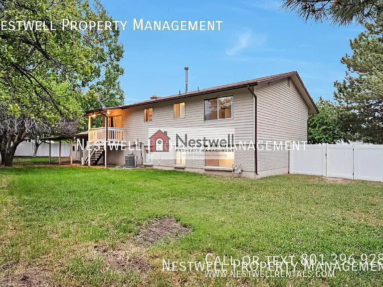 815 E Dusty Rock Pl — Photo 28