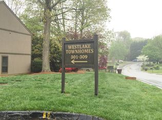 305 D Village Ln, Greensboro, NC 27409