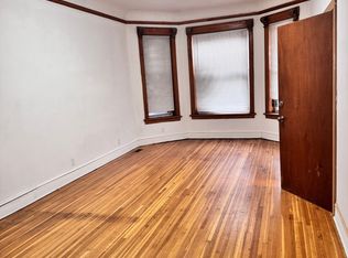 3514 W Lexington St #1, Chicago, IL 60624