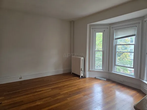 21 Forest St APT 6, Cambridge, MA 02140