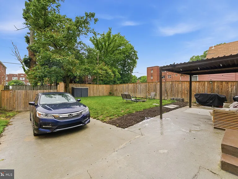 517 Lebaum St SE — Photo 53