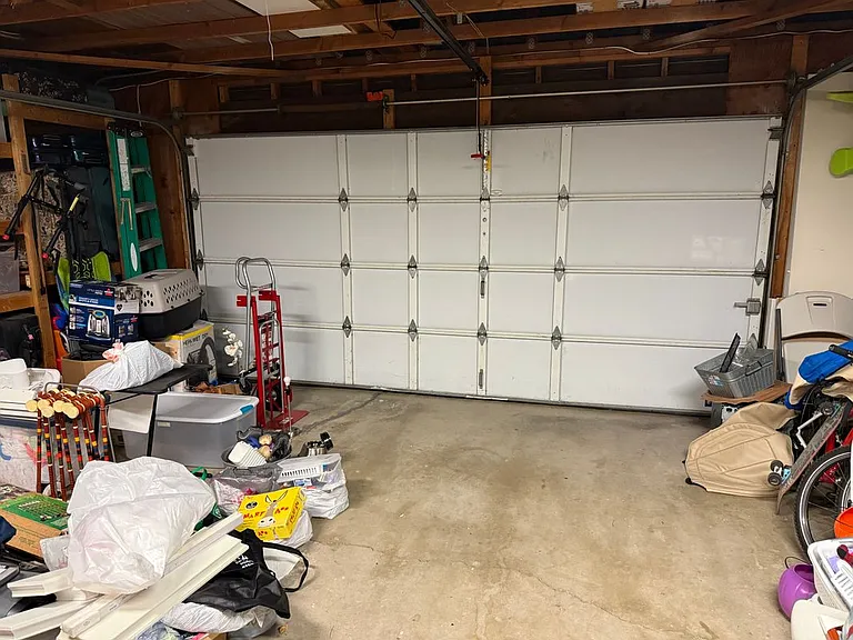 6246 Decanture St — Photo 31