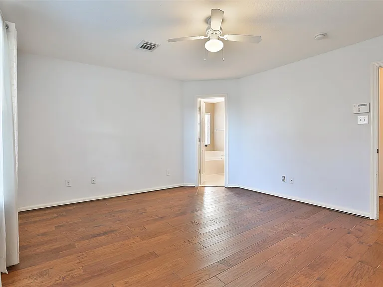 19627 Beachy Ct — Photo 17
