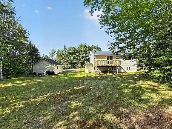4th image of 860 Truro Rd