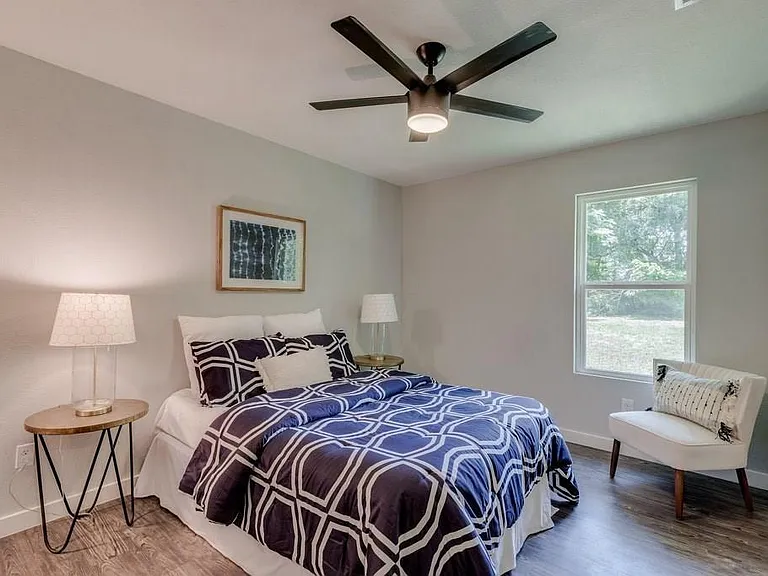 1512 Luray Dr — Photo 12