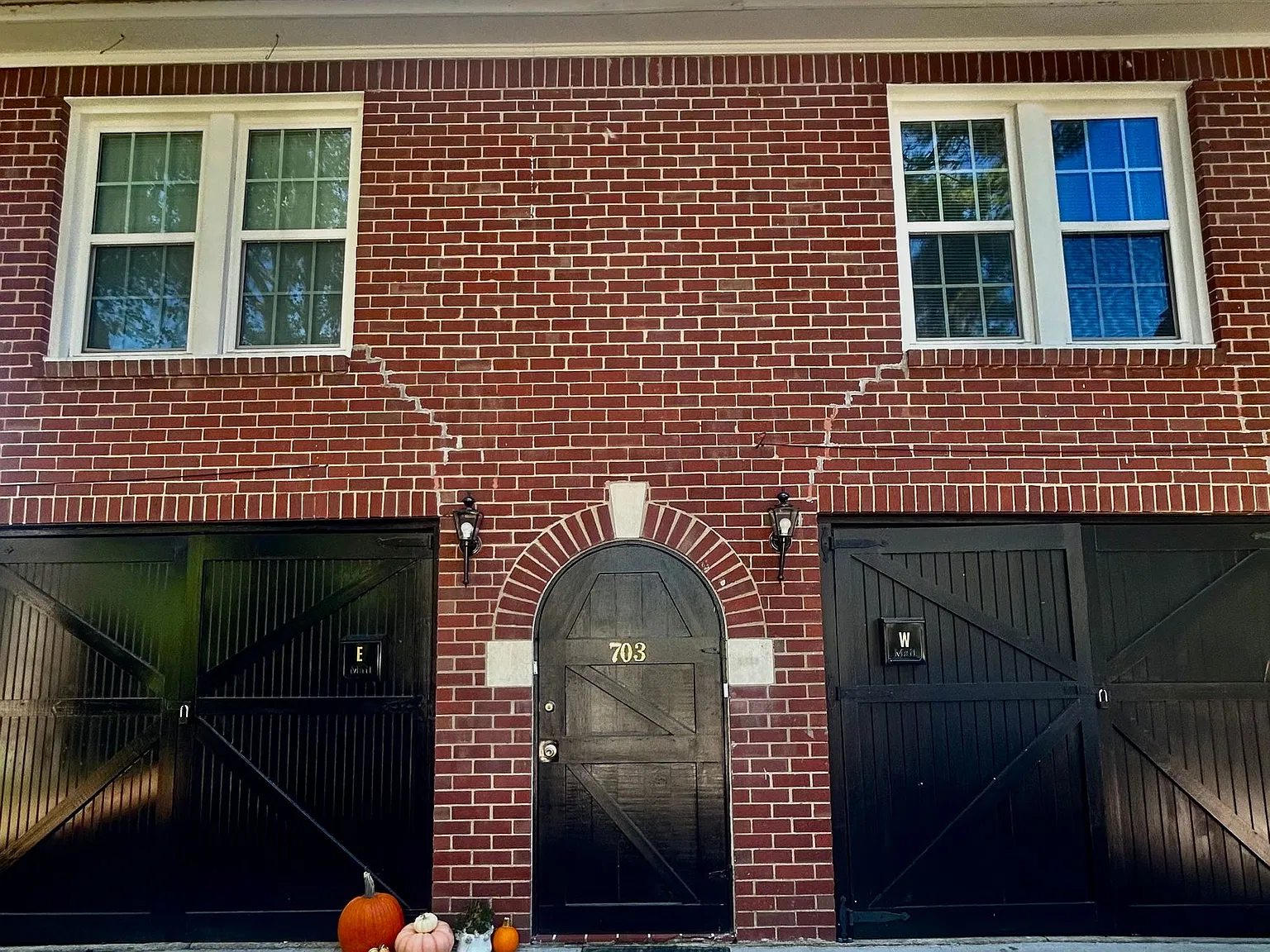 703 East 41st Street — Photo 1