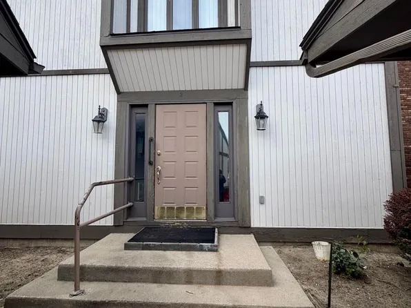 5713 Tibaron Ln APT 104, Toledo, OH 43615