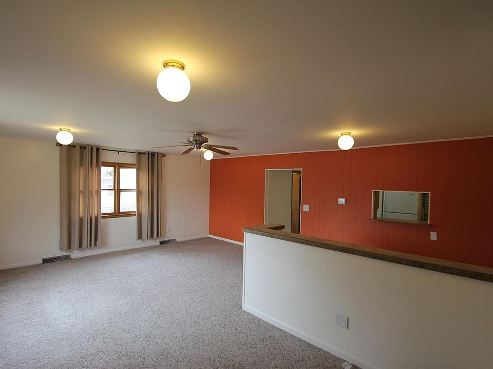 205 N Cooper St, Plainville, KS 67663 Zillow