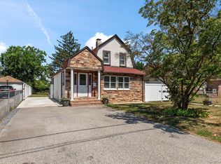 33 Prospect Avenue, Lynbrook, NY 11563