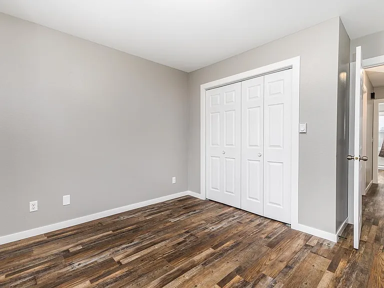 2149 Sunnyslope Dr — Photo 16