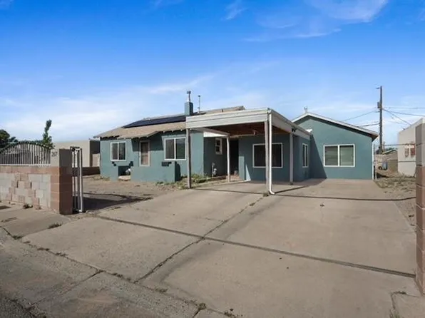 207 52nd St SW, Albuquerque, NM 87105