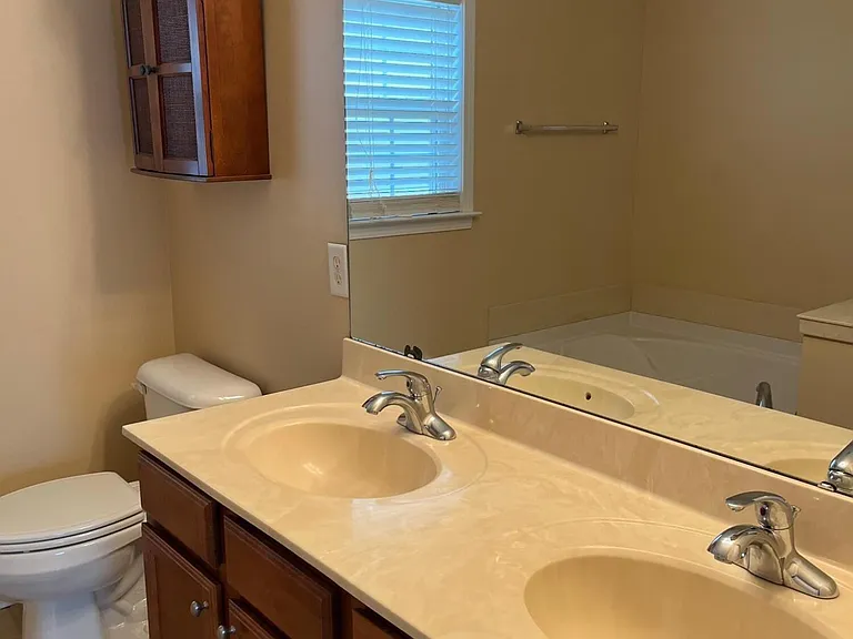 2017 Remington Oaks Cir — Photo 25