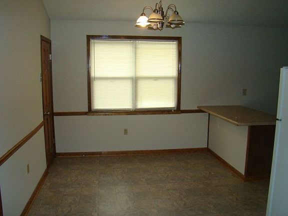 3rd image of 2411 Buffington Dr