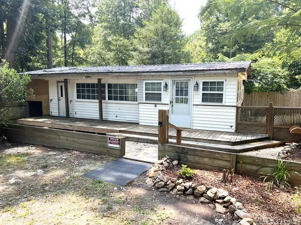 15 Lochsa Trl, Bracey, VA 23919