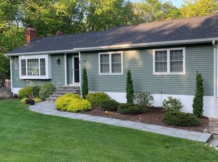100 Swendsen Dr, Monroe, CT 06468