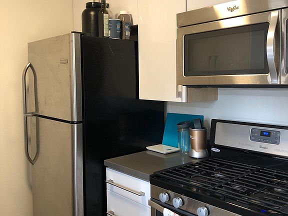 5th image of 350 S Catalina St APT 313