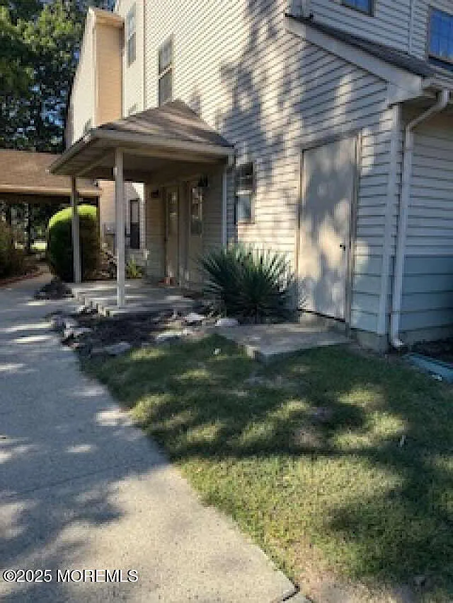 702 Goldthread Court photo 1