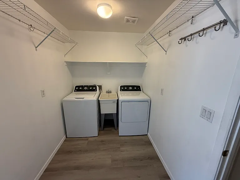 917 W Placita Canalito — Photo 19
