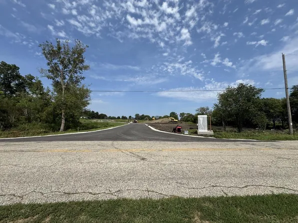 Lt13 LEO LANE, Big Bend, WI 53103
