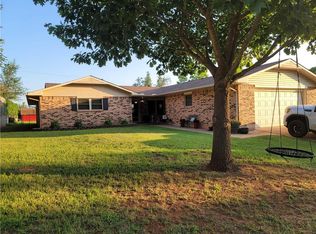 414 E Hallock St, Gracemont, OK 73042