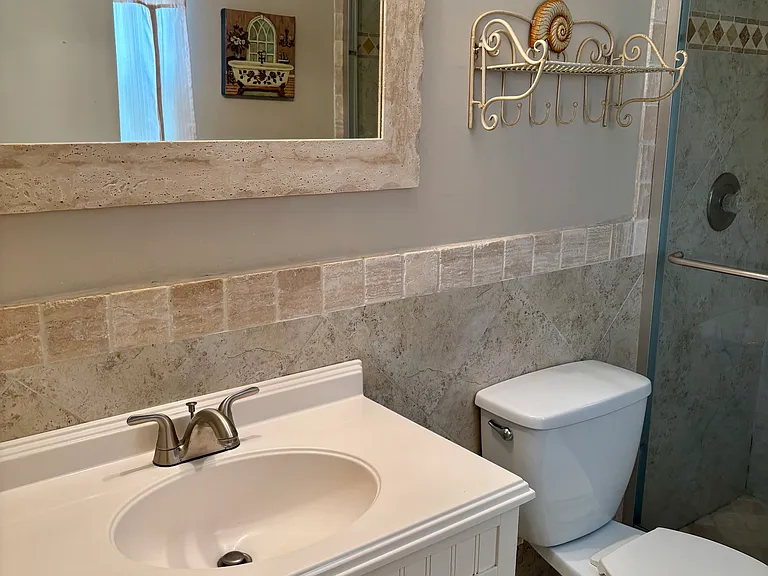 4040 Crystal Lake Dr #101 — Photo 13