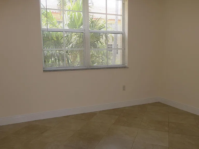 1803 N Flagler Dr #212 — Photo 10