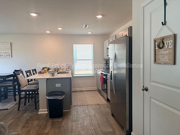 4th image of 58 Sweet Meadow Rd