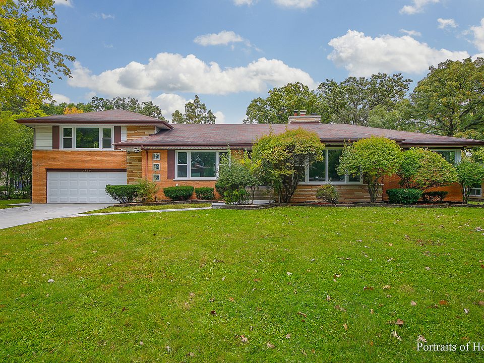 1st image of 2529 Country Club Dr