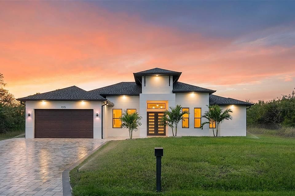 1st image of 1015 HOFFER STREET