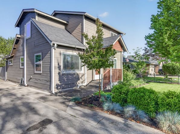 323 Mary St