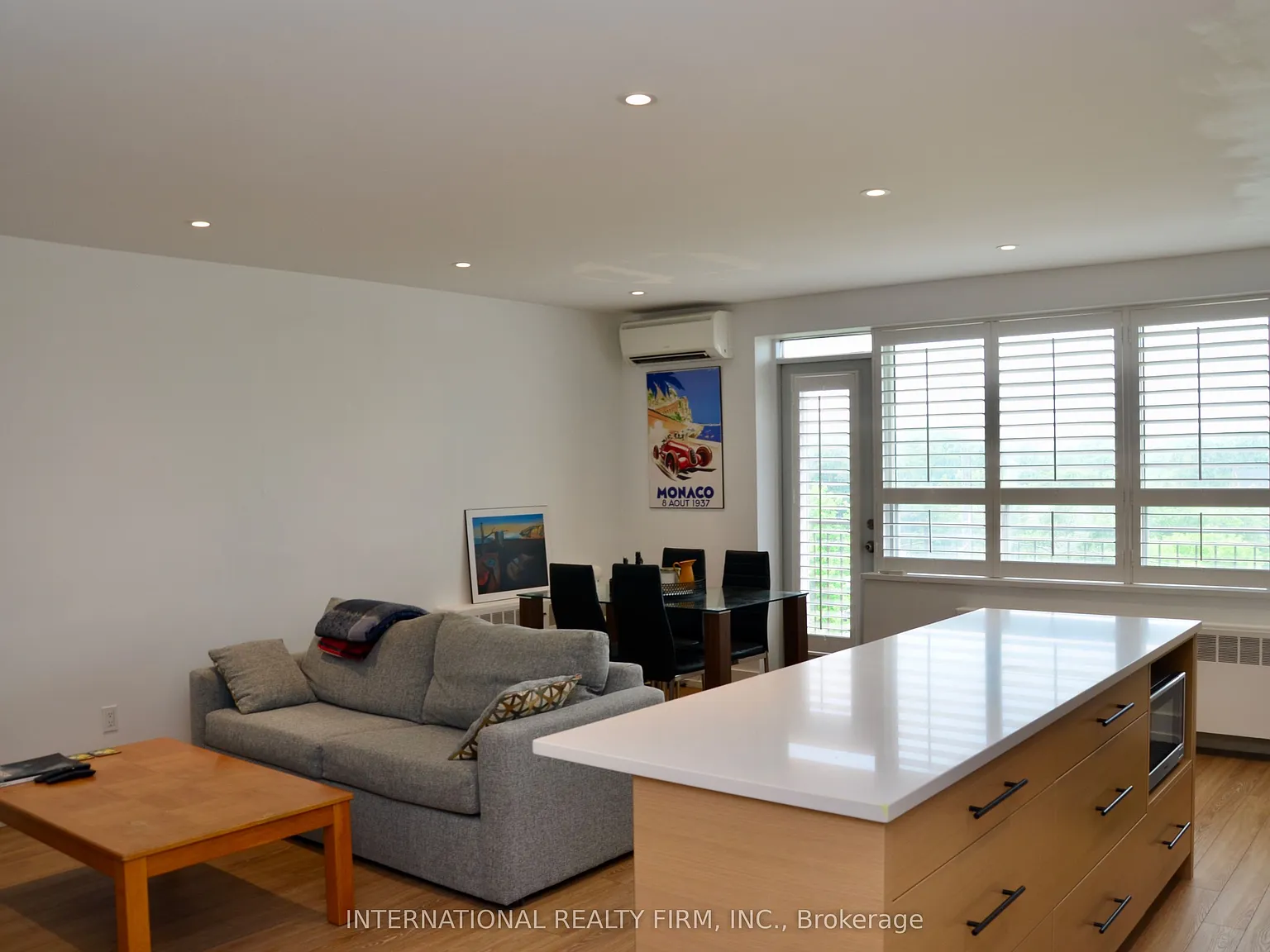 2 bed, $3,000 — Photo 2
