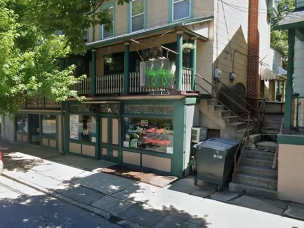 735 Front St, Catasauqua, PA 18032